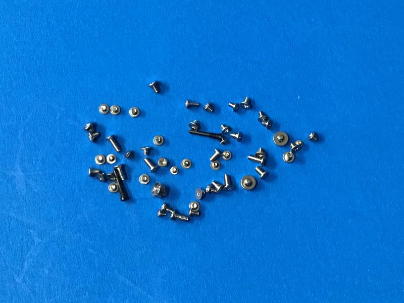 Repuesto JUEGO DE TORNILLOS IPHONE 12 PRO