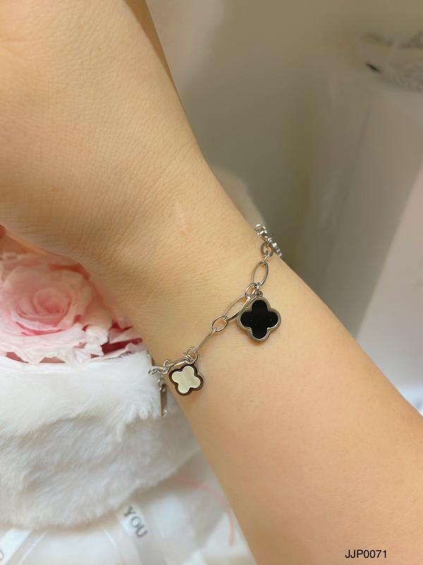 PULSERA DE ACERO PLATEADA VAN CLEAF