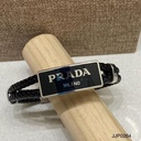 PULSERA DE CUERO PRADA PLATEADA