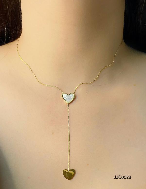 [PD-JJC0028] COLLAR ACERO DORADO CORAZONES BLANCO