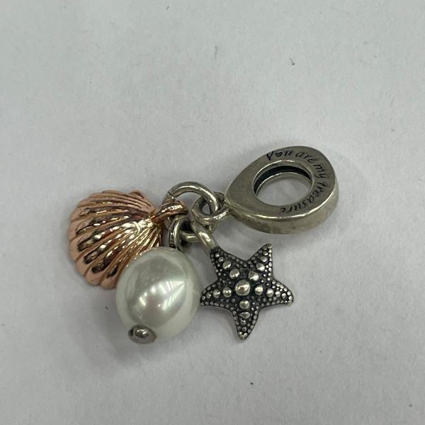 [PD-PPC0015] CHARM COLGANTE TRIPLE CONCHA PERLA Y ESTRELLA DE MAR PANDORA CH01